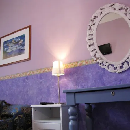 Claudia House Termini 2*