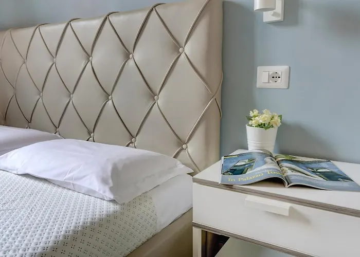 Claudia House Termini 2* ローマ