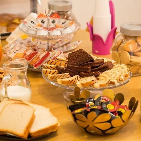 فندق مبيت وإفطار Claudia House Termini روما